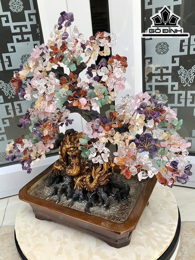 Cây Hưng Long Đá Thạch Anh Ngũ Sắc Cao 39,5 Ngang 39,5 Sâu 18 (cm) 2,6kg