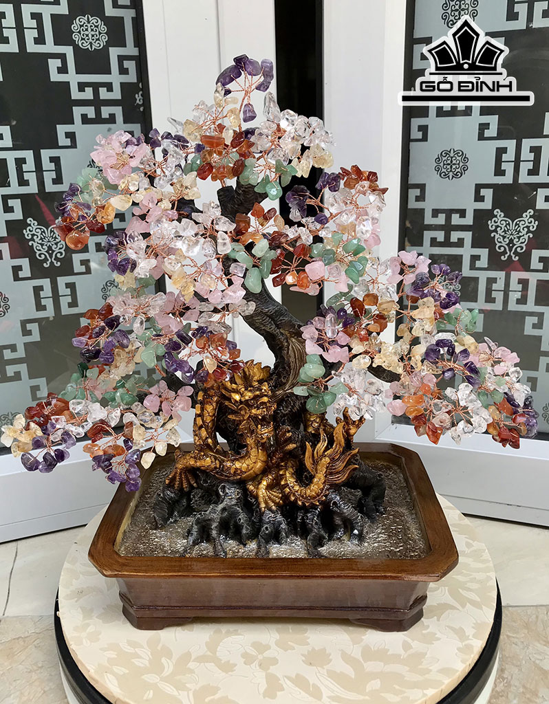 Cây Hưng Long Đá Thạch Anh Ngũ Sắc Cao 39,5 Ngang 39,5 Sâu 18 (cm) 2,6kg