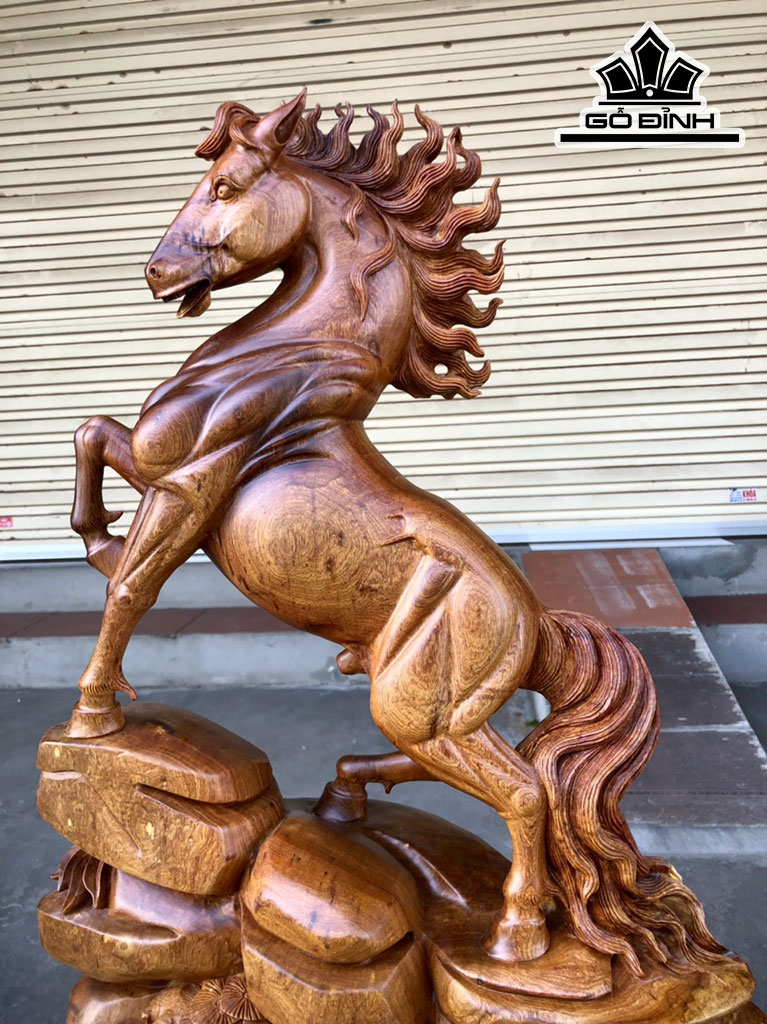 tuong-nhat-ma-thong-dong-go-huong-cao-68-ngang-48-sau-20-cm-423709