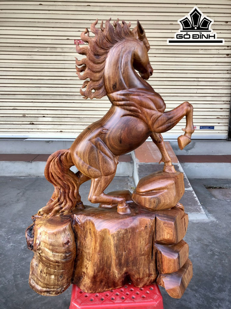 tuong-nhat-ma-thong-dong-go-huong-cao-68-ngang-48-sau-20-cm-423710