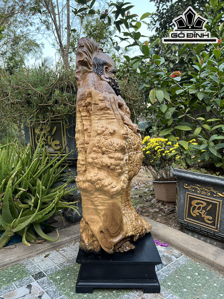 tuong-dat-ma-go-nu-doi-cao-68-ngang-28-sau-25-cm-423741