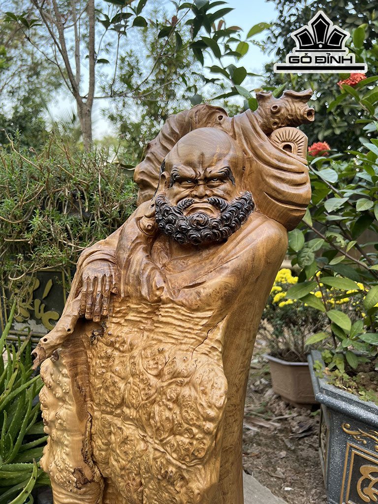 tuong-dat-ma-go-nu-doi-cao-68-ngang-28-sau-25-cm-423744