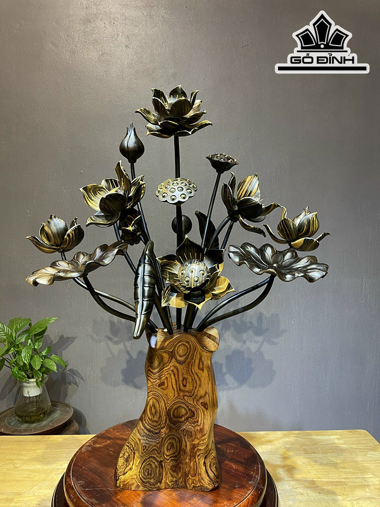 binh-hoa-sen-go-mun-hoa-17-bong-binh-go-cam-cao-86-ngang-65-sau-50-cm-423910