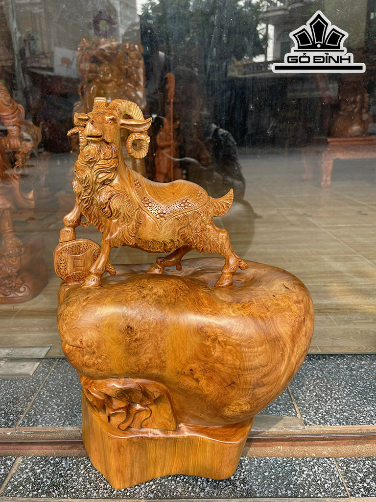 tuong-nhat-duong-dung-bao-tien-go-nu-huong-cao-55-ngang-38-sau-28-cm-423970