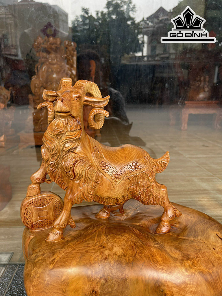 tuong-nhat-duong-dung-bao-tien-go-nu-huong-cao-55-ngang-38-sau-28-cm-423973