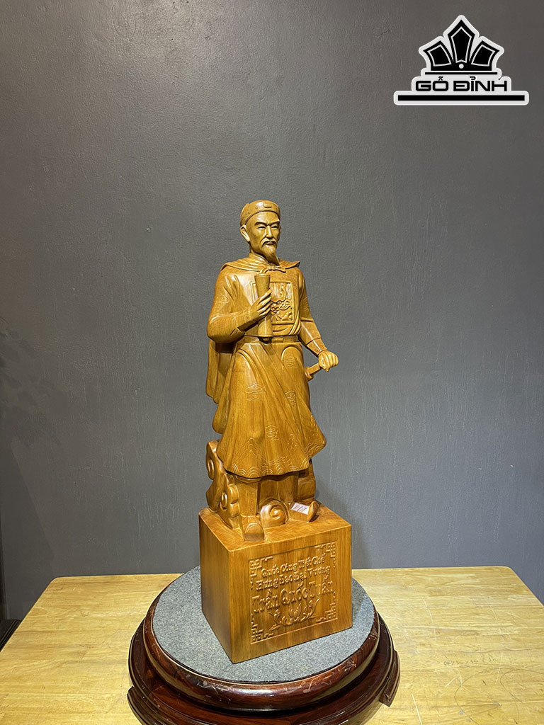 tuong-tran-quoc-tuan-go-ngoc-am-cao-80-ngang-24-sau-19-cm-424066