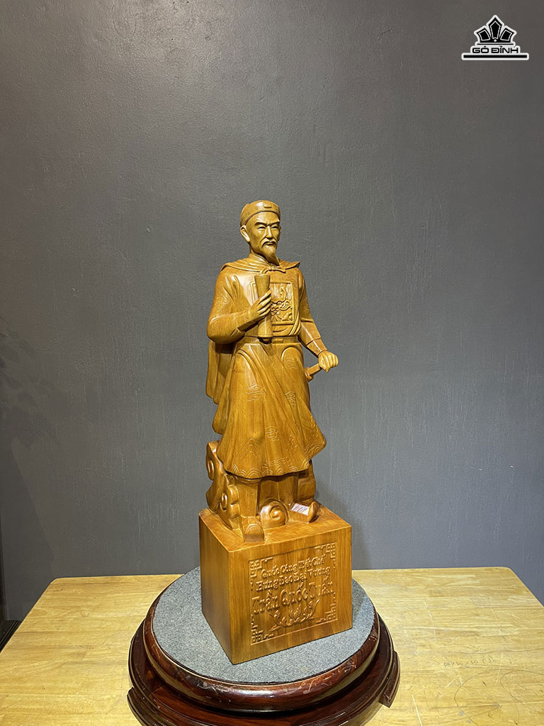 tuong-tran-quoc-tuan-go-ngoc-am-cao-80-ngang-24-sau-19-cm0-424071