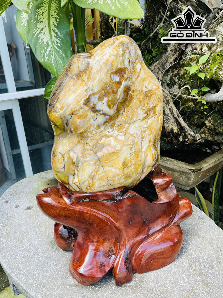 Tác Phẩm Gỗ Hóa Ngọc Cao 59 (cm) 30kg