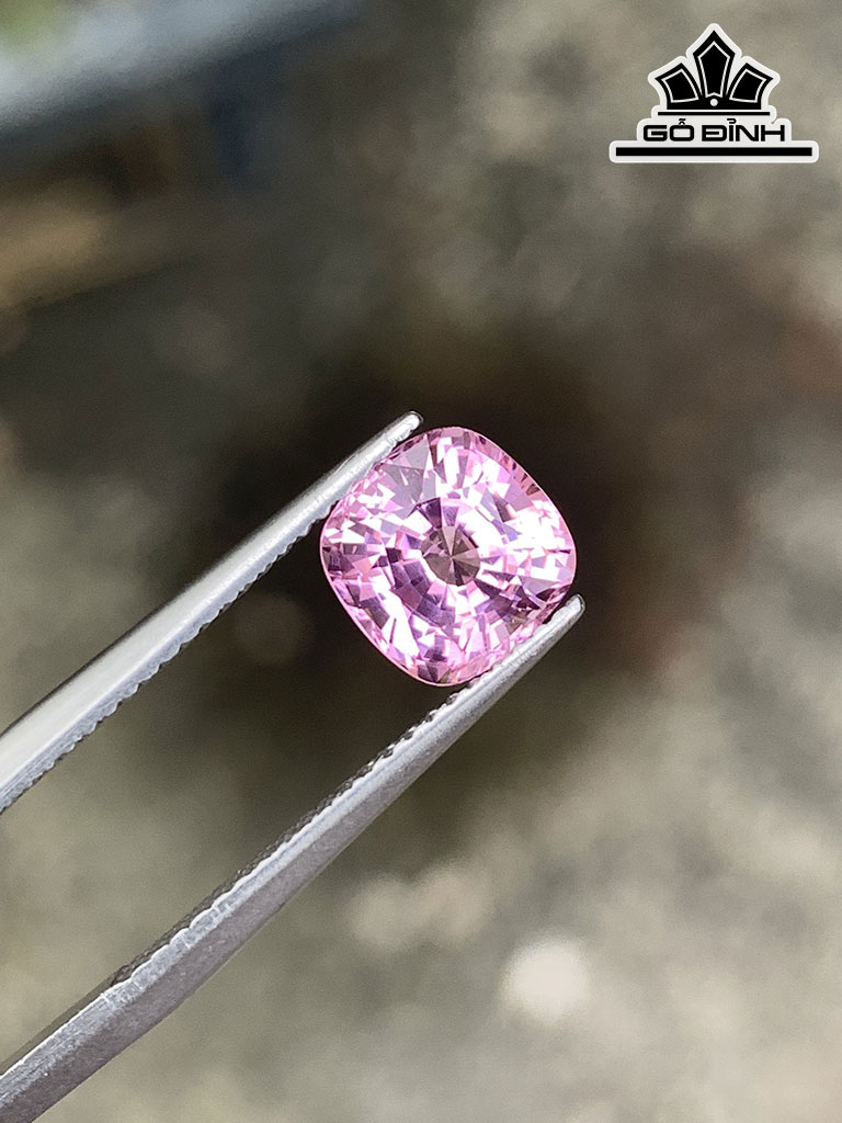 Viên Đá Spinel Hồng Cao 7 Ngang 7 Sâu 5 (mm) 2cts