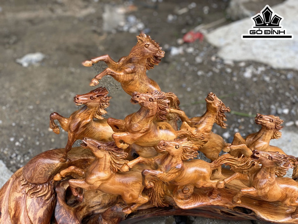 Tượng Mã Đáo Thành Công Gỗ Hương Cao 38 Ngang 58 Sâu 20 (cm)