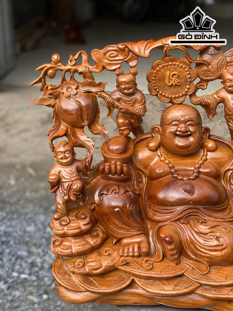 tuong-phat-di-lac-ngu-phuc-ngoi-tien-vang-go-huong-cao-46-ngang-64-sau-40-cm-424908