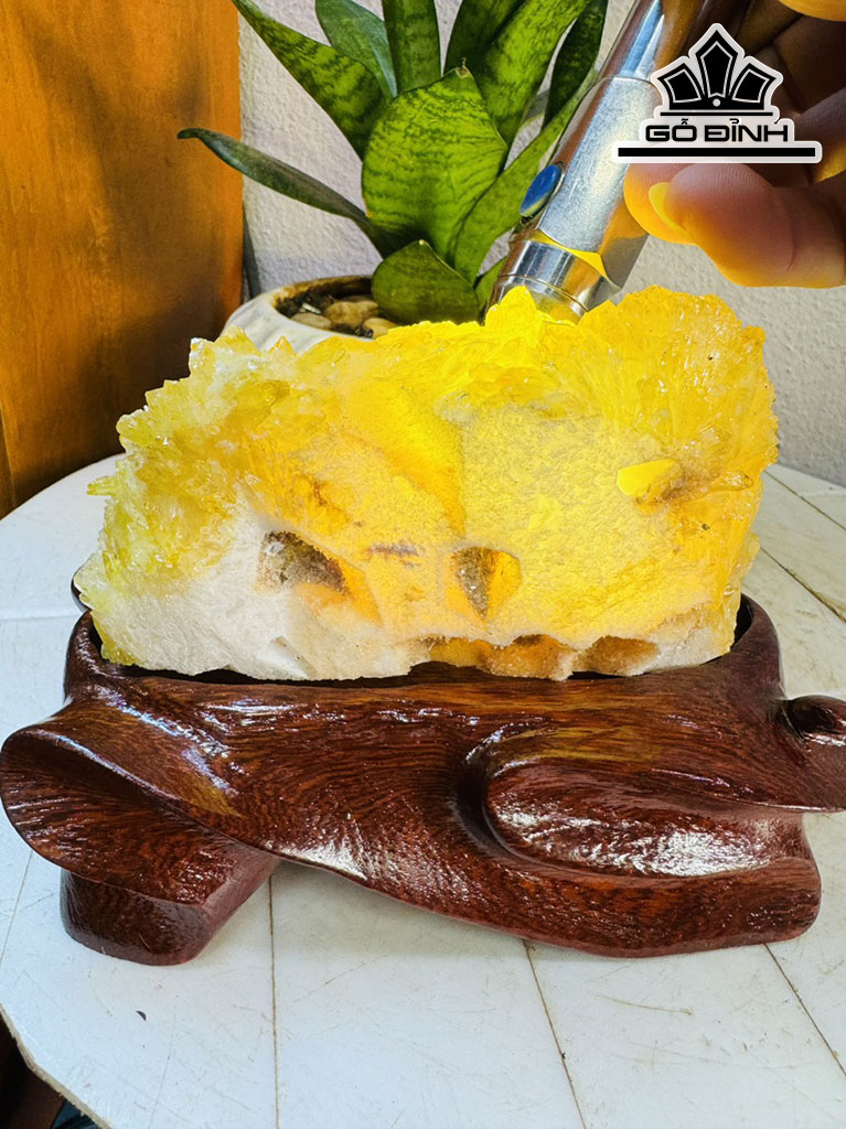 Tinh Thể Đá Thạch Anh Vàng Cao 14 Ngang 12 (cm) 1,2kg