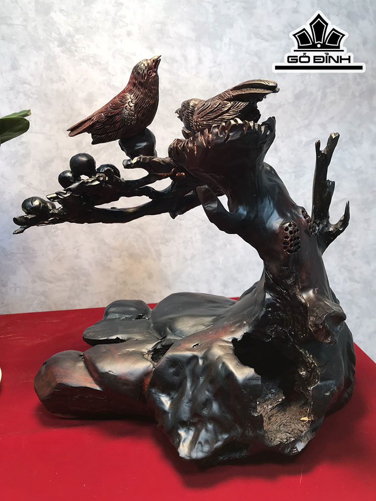 to-am-gia-dinh-go-trac-cao-28-ngang-27-sau-20-cm-425415