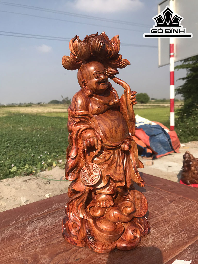 tuong-phat-di-lac-vac-canh-sen-go-sua-cao-36-ngang-17-sau-17-cm-425445