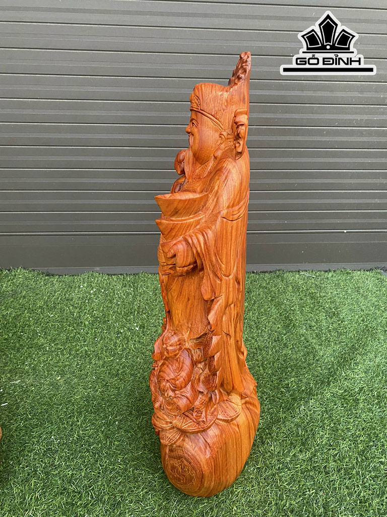 tuong-than-tai-go-huong-cao-68-ngang-27-sau-20-cm-425609