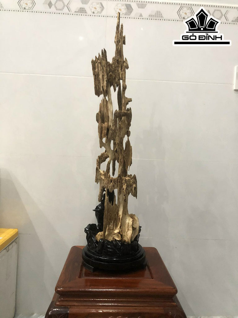 nui-canh-trang-tri-go-tram-huong-cao-90-ngang-17-cm-900gr-425620