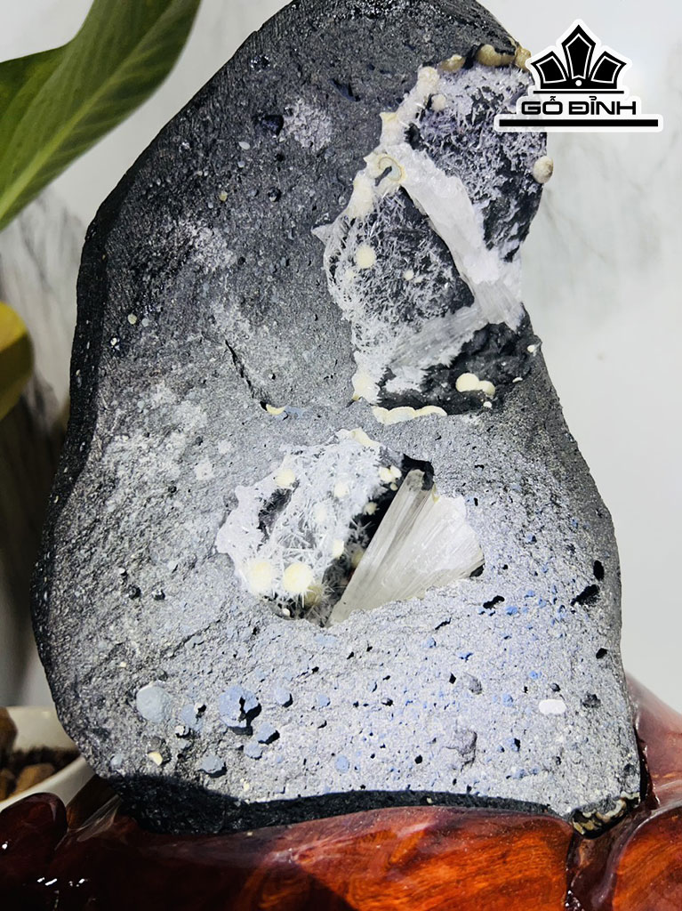 Bông Hoa Ưu Đàm Đá Trầm Tích Cao 35 Ngang 24 (cm) 9,4kg