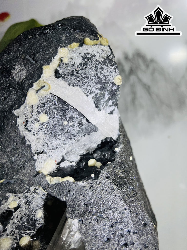 Bông Hoa Ưu Đàm Đá Trầm Tích Cao 35 Ngang 24 (cm) 9,4kg
