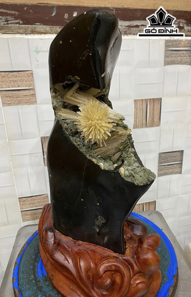 Bông Hoa Ưu Đàm Đá Trầm Tích Cao 37 (cm) 9,8kg