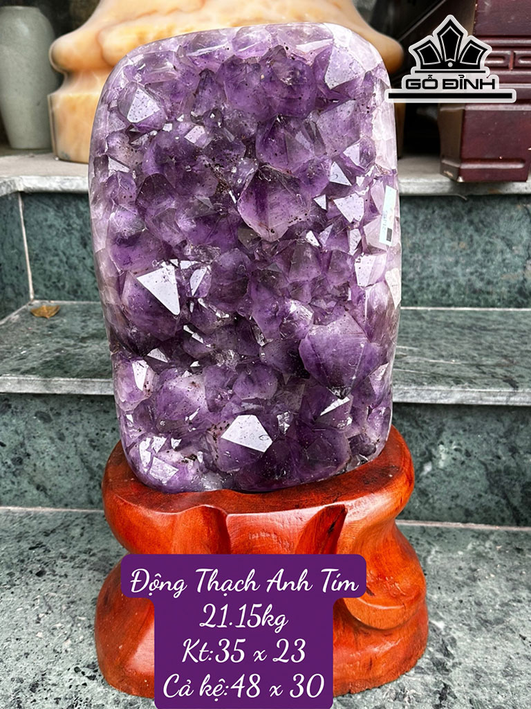 Động Đá Thạch Anh Tím Cao 48 Ngang 30 (cm) 21,15kg