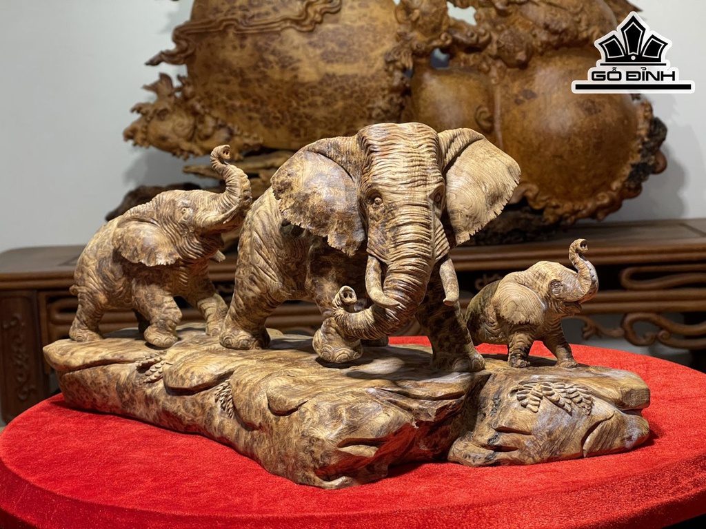 tuong-gia-dinh-voi-go-nu-ngoc-am-cao-22-ngang-45-sau-21-cm-426151