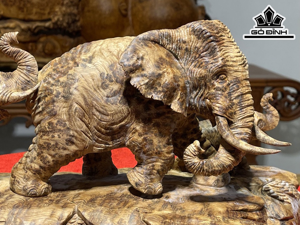tuong-gia-dinh-voi-go-nu-ngoc-am-cao-22-ngang-45-sau-21-cm-426155