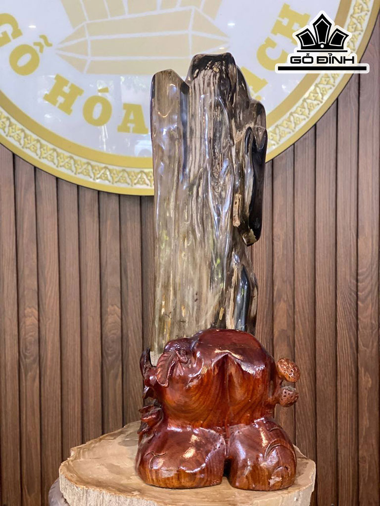 Tác Phẩm Gỗ Hóa Thạch Cao 60 Ngang 35 (cm) 21,7kg