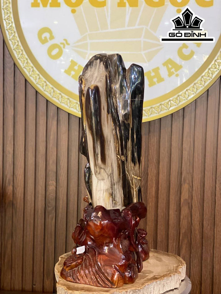 Tác Phẩm Gỗ Hóa Thạch Cao 60 Ngang 35 (cm) 21,7kg