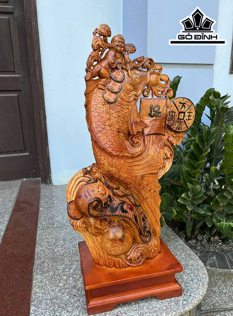 tuong-tieu-dong-cuoi-ca-chep-go-huong-cao-81-ngang-46-sau-20-cm-426825