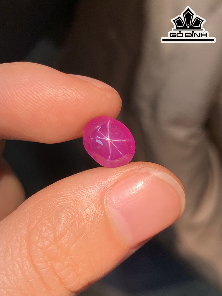 Viên Đá Ruby Sao Cao 9,5 Ngang 7,6 Sâu 4,6 (mm) 3,35cts