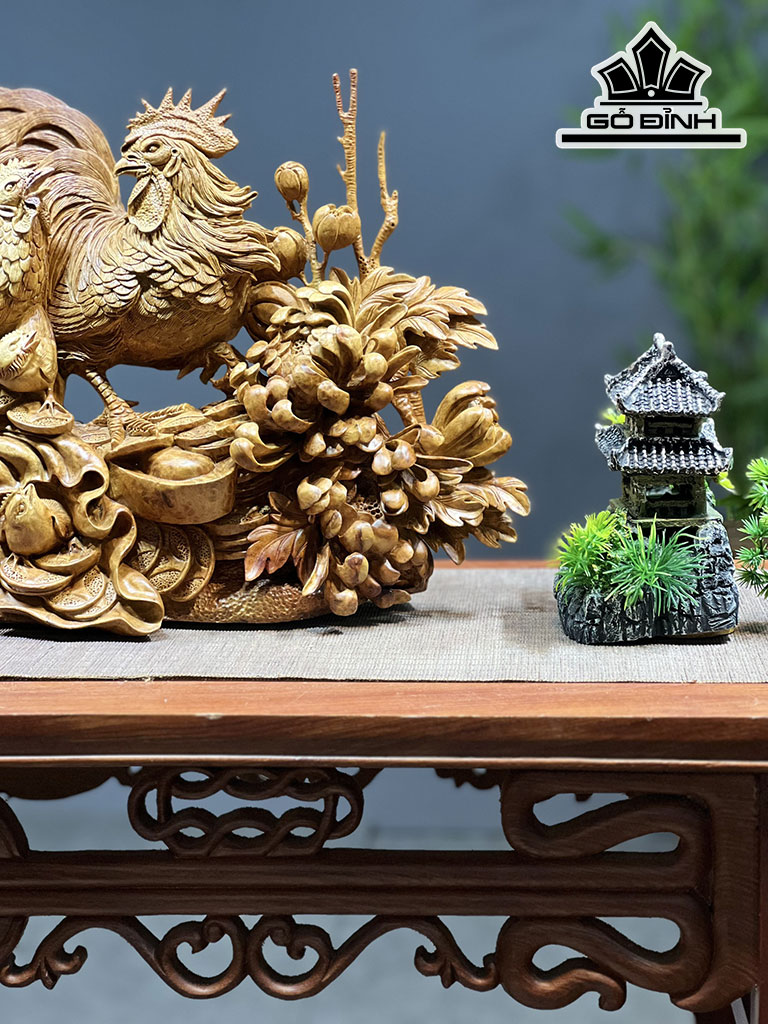 tuong-gia-dinh-ga-go-nu-huong-cao-31-ngang-48-sau-16-cm-427409