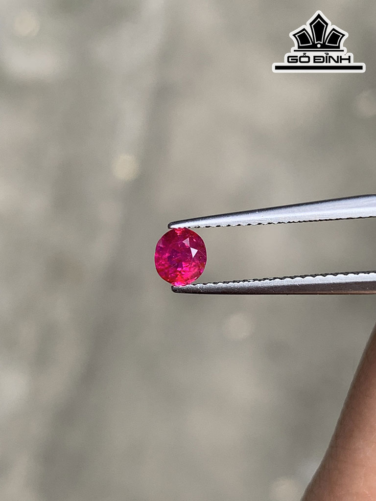 Viên Đá Ruby Cao 4,6 Ngang 4,1 Sâu 3 (mm) 0,51cts