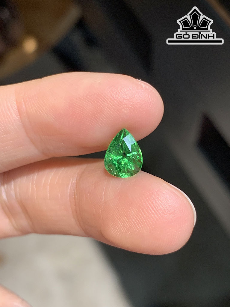 Viên Đá Tourmaline Xanh Cao 8 Ngang 6,2 Sâu 5 (mm) 1,4cts