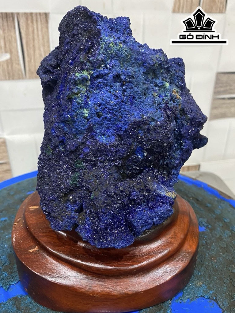 Tác Phẩm Đá Azurite Cao 16 (cm) 1,2kg