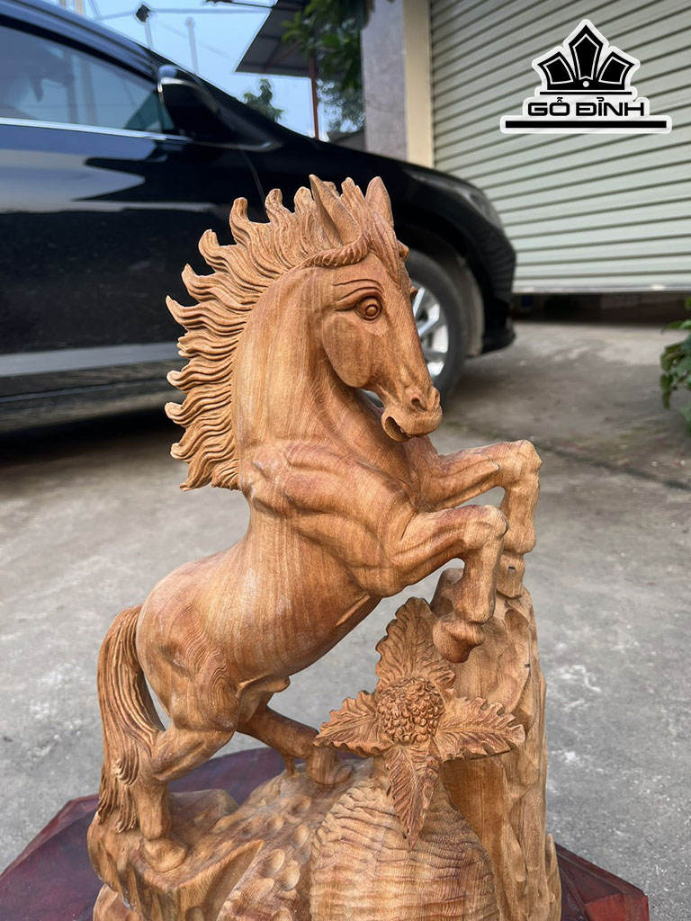 tuong-ngua-phong-thuy-nhat-ma-phi-thien-go-ngoc-am-cao-52-ngang-32-sau-22-cm-428490