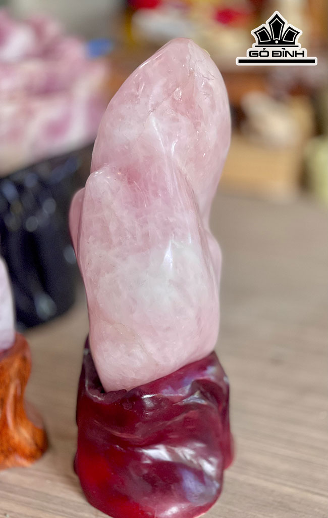 Đá Cảnh Đá Thạch Anh Hồng Cao 40 Ngang 20 (cm) 21,3kg