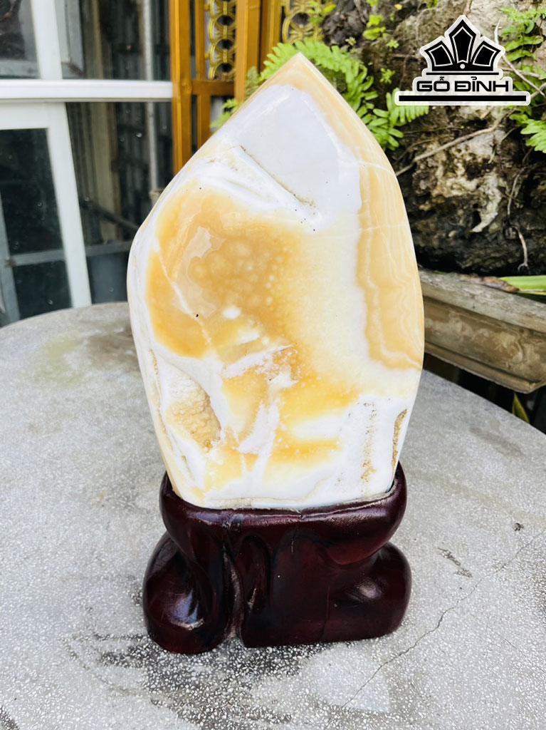 Tác Phẩm Đá Ngọc Hoàng Long Cao 39 (cm) 9kg