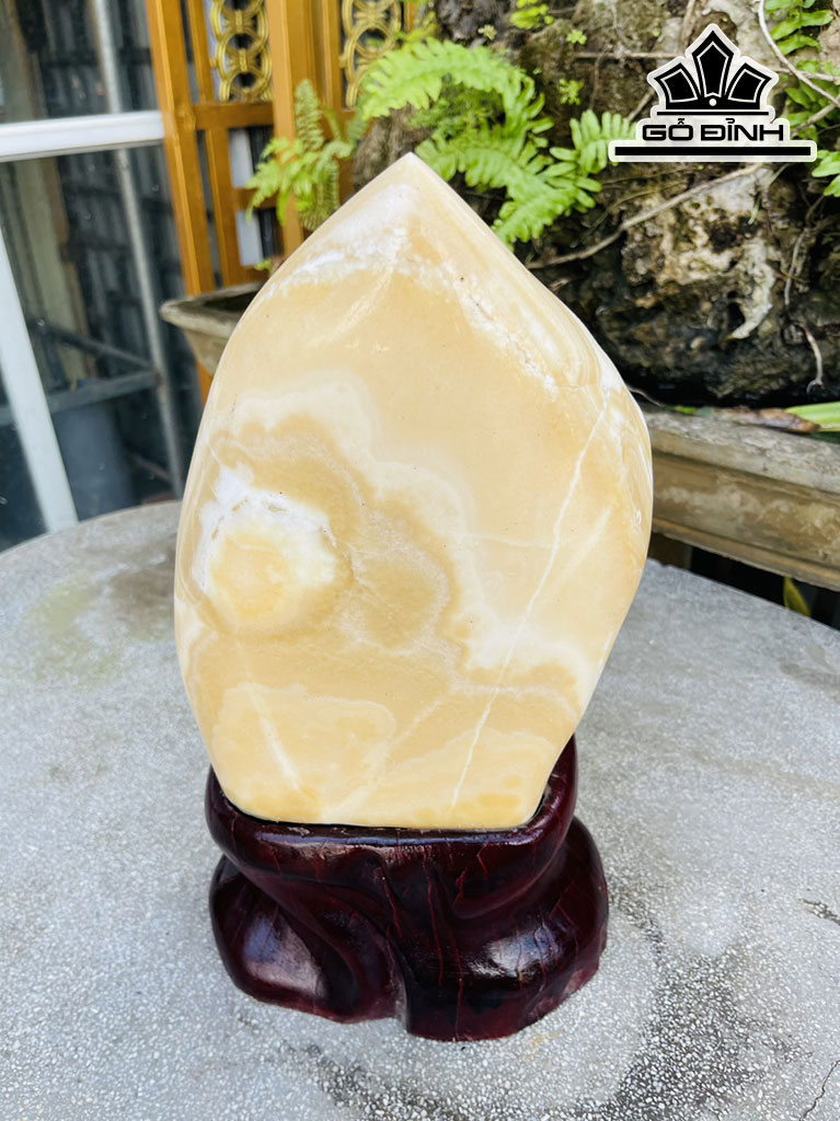 Tác Phẩm Đá Ngọc Hoàng Long Cao 39 (cm) 9kg