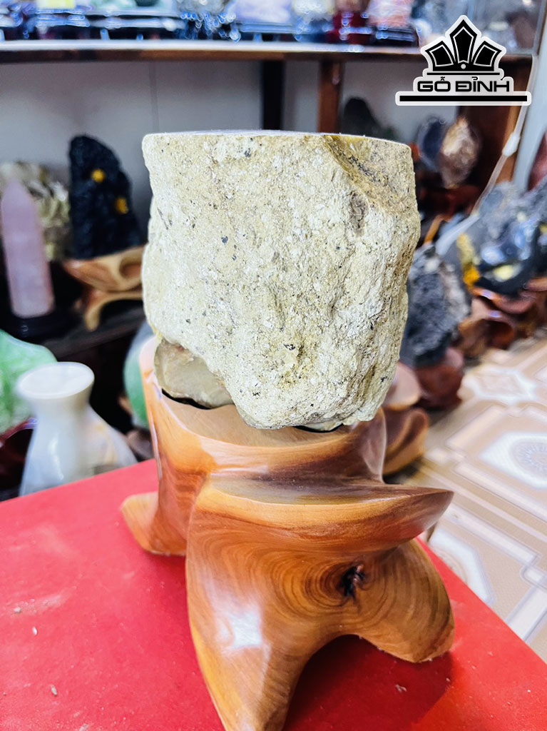 Tác Phẩm Gỗ Hóa Ngọc Cao 26 (cm) 4,2kg