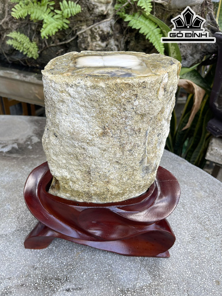 Tác Phẩm Gỗ Hóa Ngọc Cao 33 Đường Kính Hạt 18 (cm) 9kg