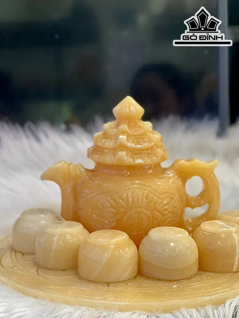 Bộ Ấm Chén Chạm Rồng Đá Ngọc Hoàng Long