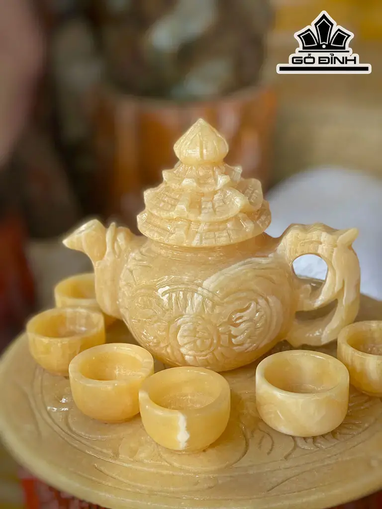 Bộ Ấm Chén Chạm Rồng Đá Ngọc Hoàng Long