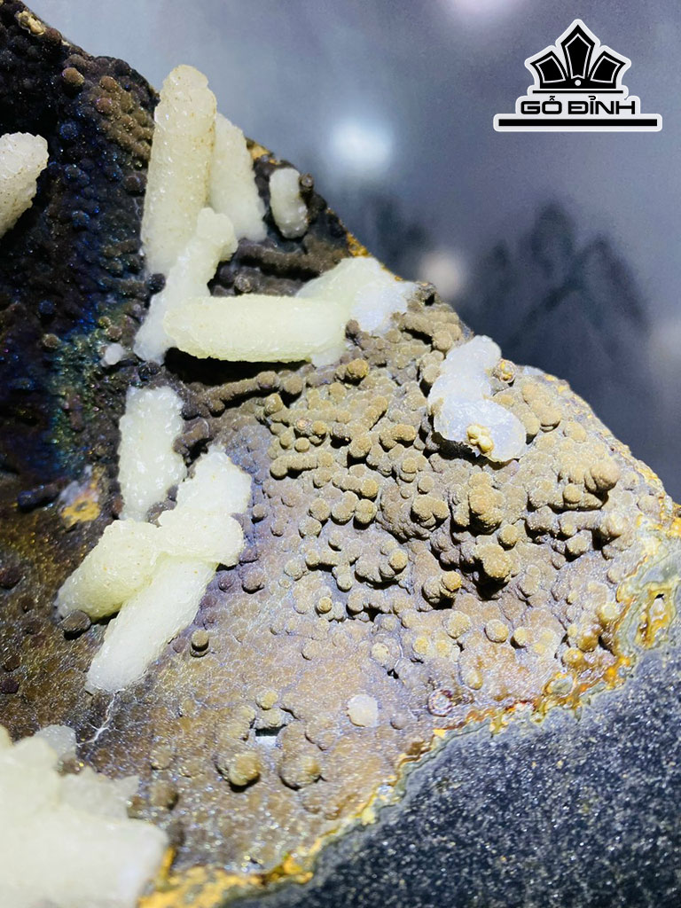 Tác Phẩm Đá Bazan Cao 40 Ngang 27 (cm) 18,1kg