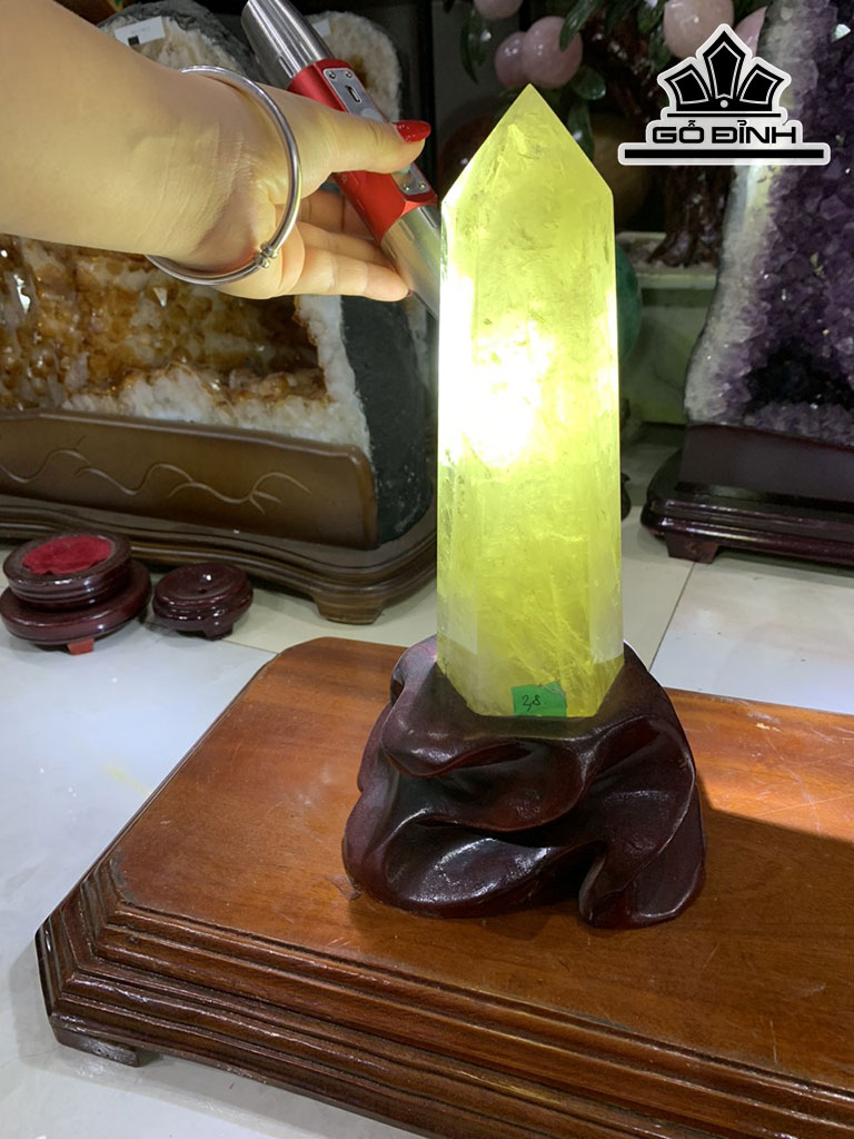 Trụ Đá Thạch Anh Vàng Cao 23 Ngang 17,3 (cm) 2,8kg