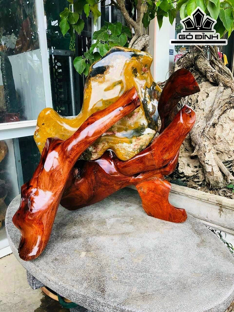 Tác Phẩm Đá Can Thạch Gia Lai Cao 66 Ngang 63 (cm) 37kg