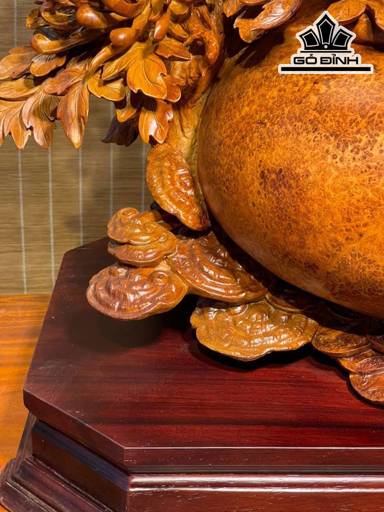 tuong-phuong-hoang-tran-chum-go-nu-huong-cao-90-ngang-81-sau-48-cm-430254