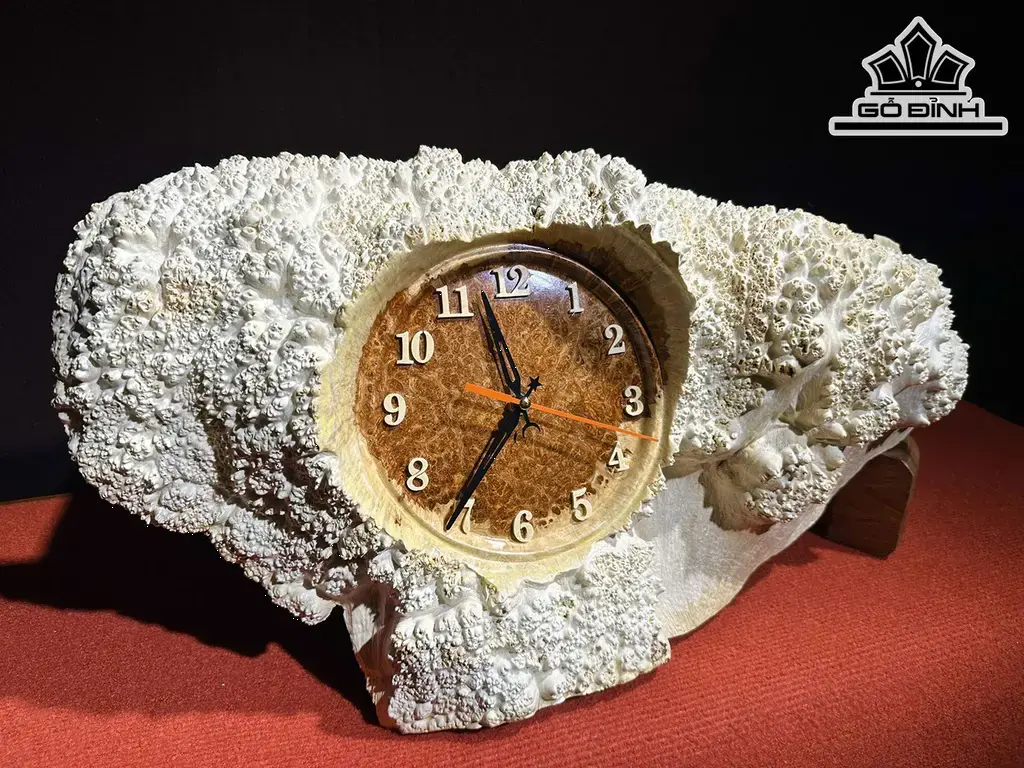 dong-ho-treo-tuong-go-nu-huong-cao-33-ngang-56-sau-9-cm-430282