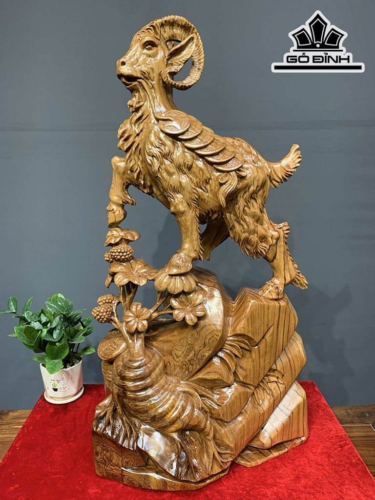 tuong-nhat-duong-kim-tien-go-ngoc-am-cao-82-ngang-42-sau-19-cm-430796