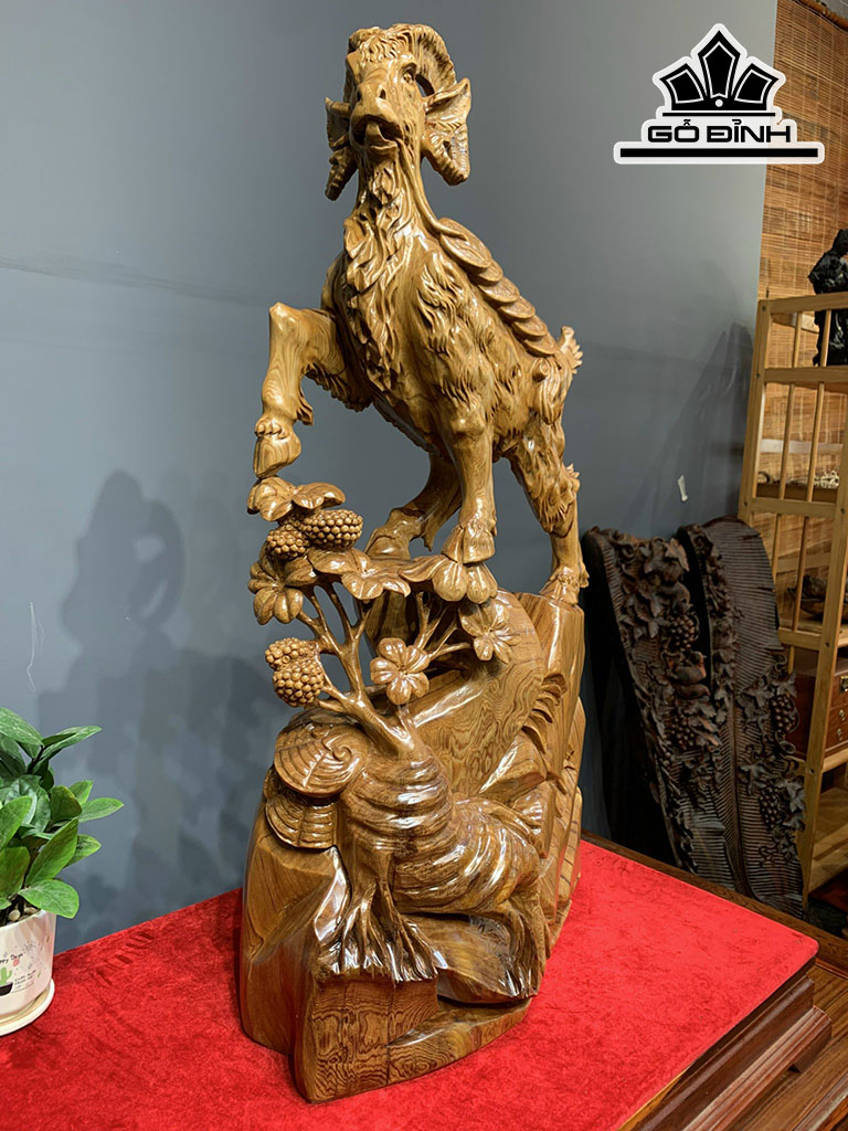 tuong-nhat-duong-kim-tien-go-ngoc-am-cao-82-ngang-42-sau-19-cm-430798