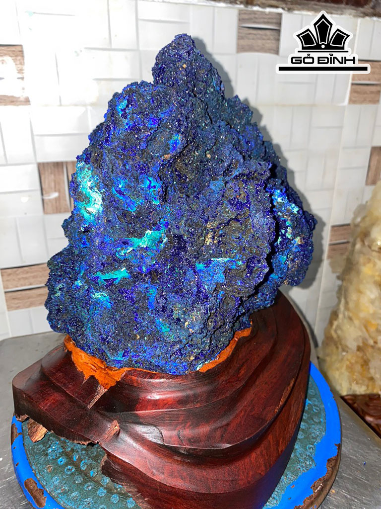 Tác Phẩm Đá Azurite Cao 30 (cm) 9,8kg